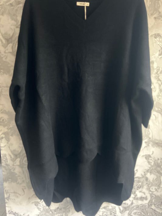 Scalloped edge soft knit jumper