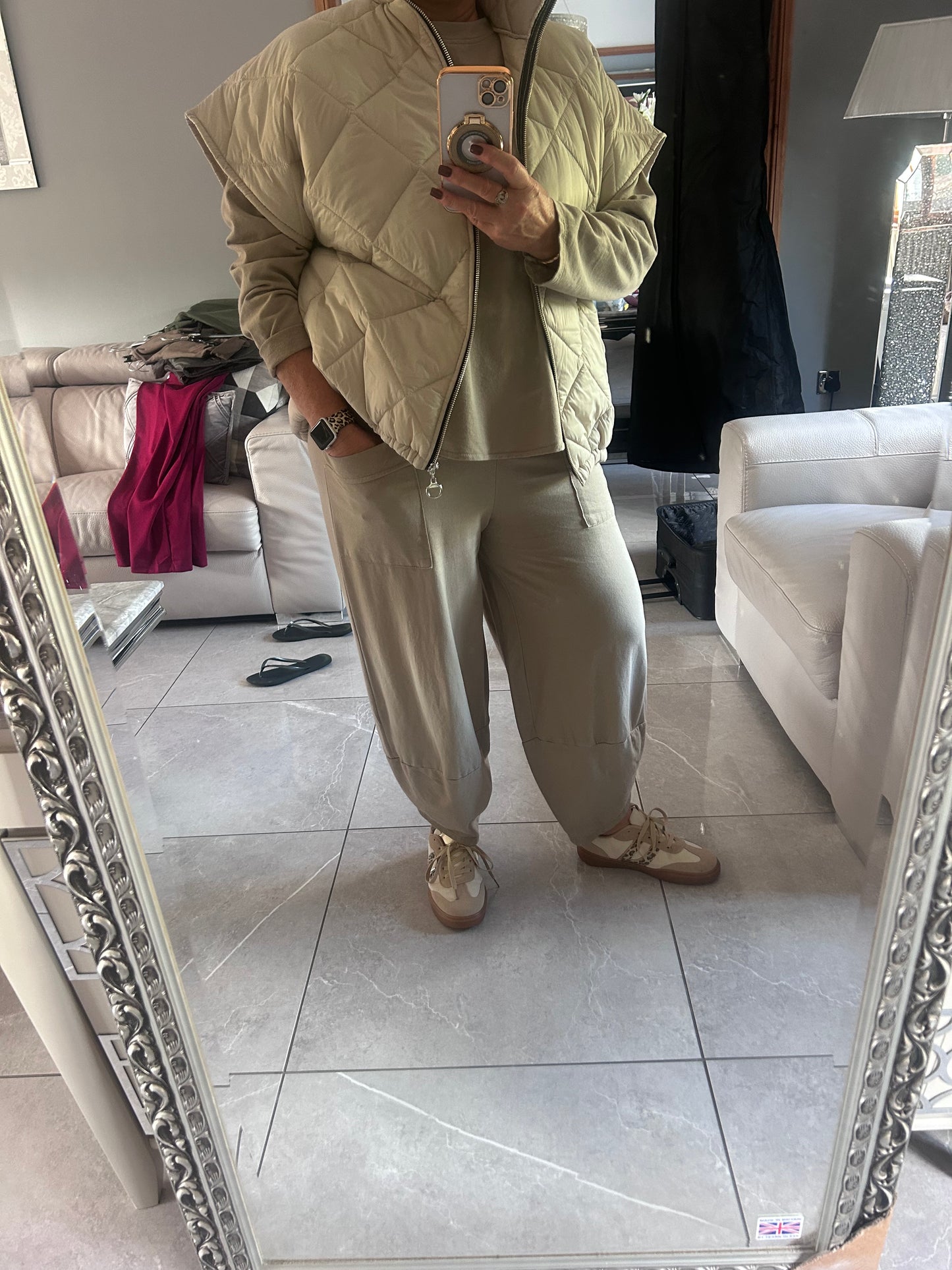 Round Neck Leisure Suit