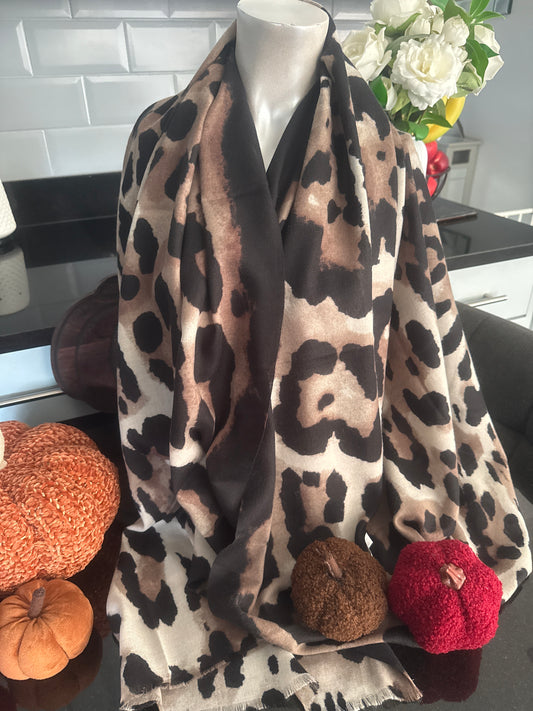 Leopard print scarf