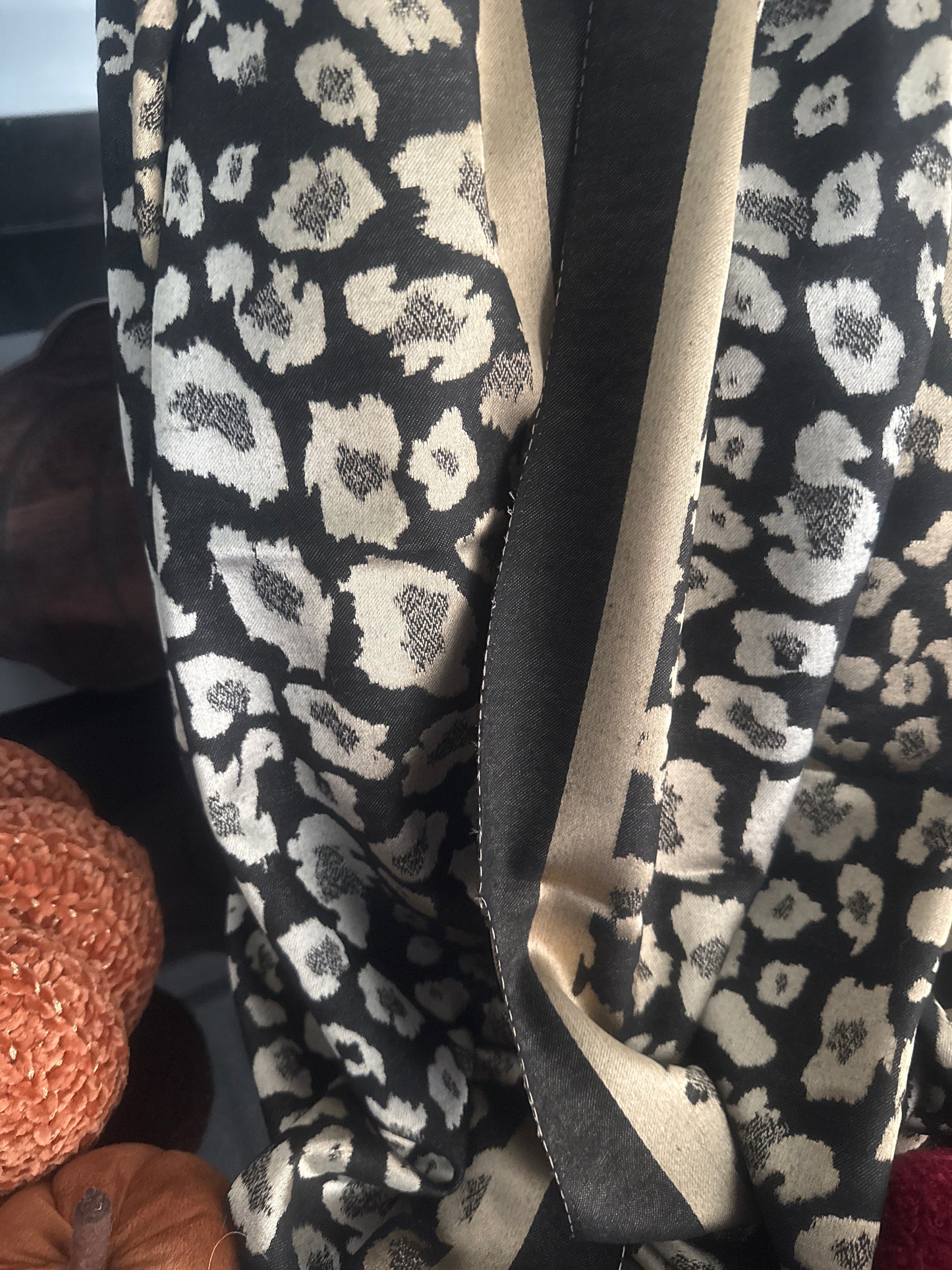 Animal print silky scarf