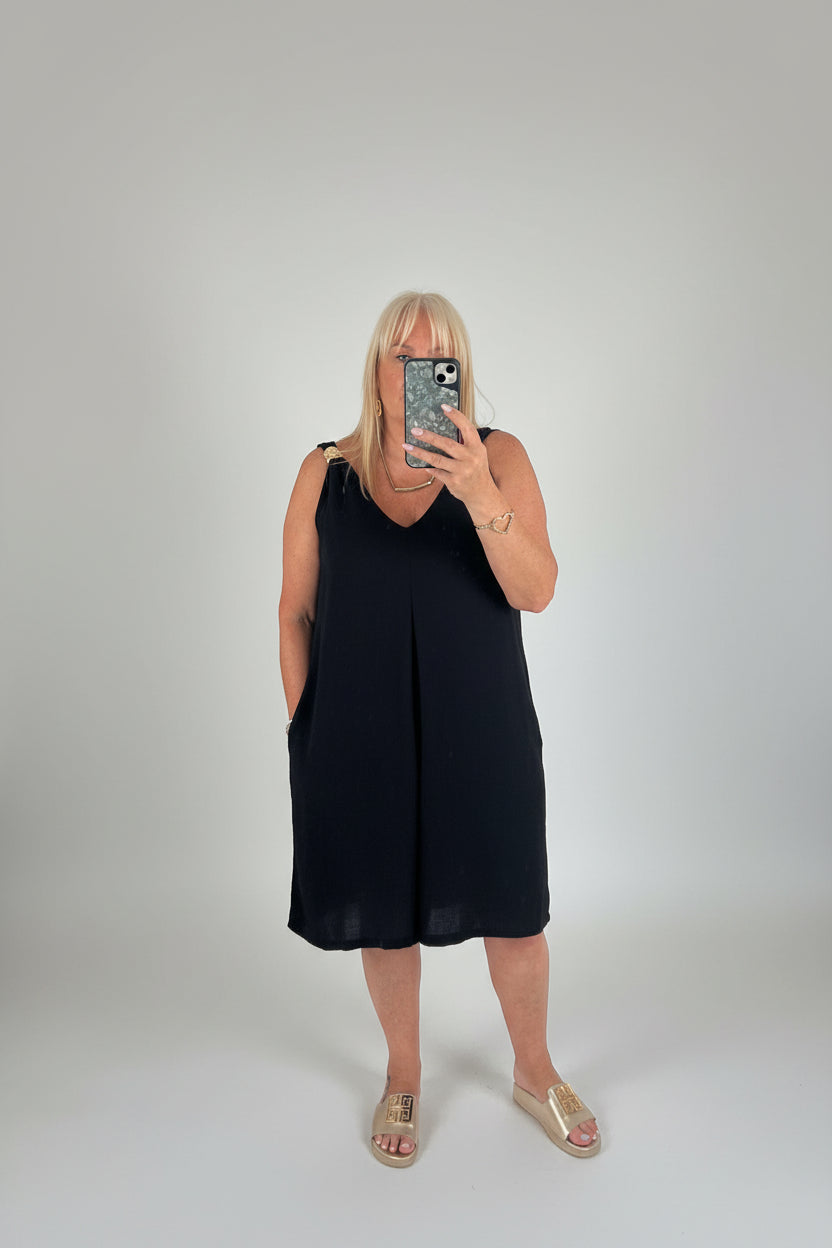 Jade playsuit showcasing using a selfie