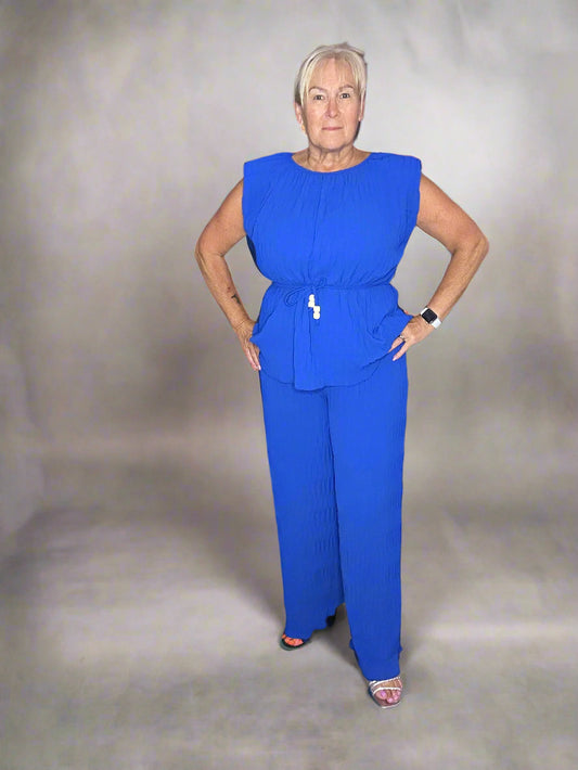 Waffle pleat suit