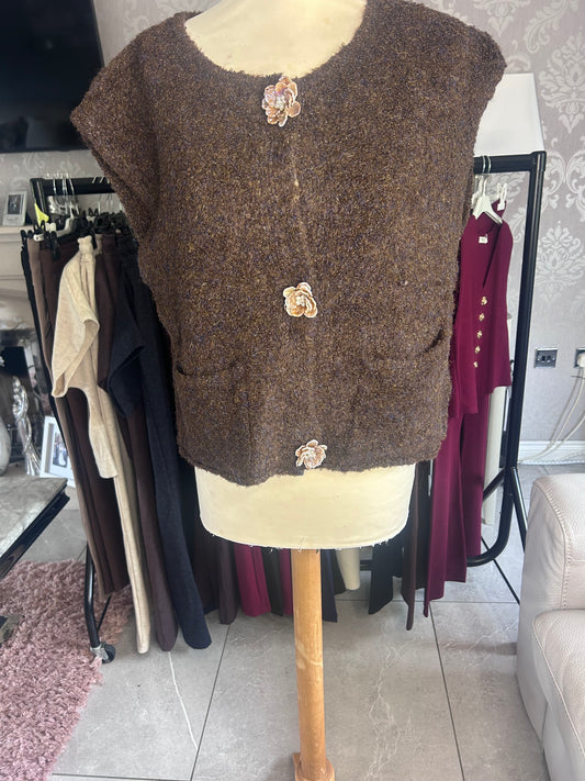 Flower button waistcoat