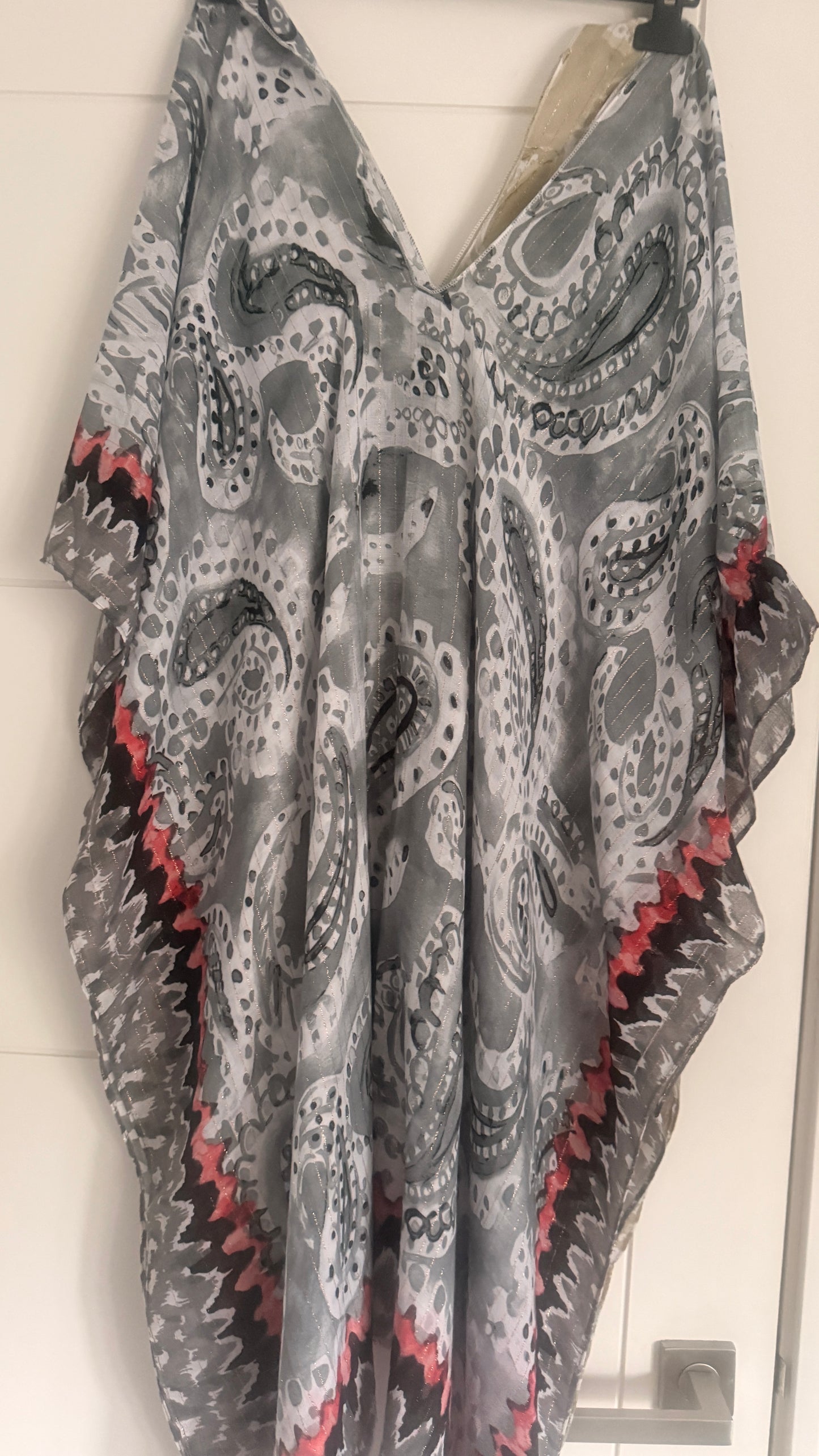 Lola coverup