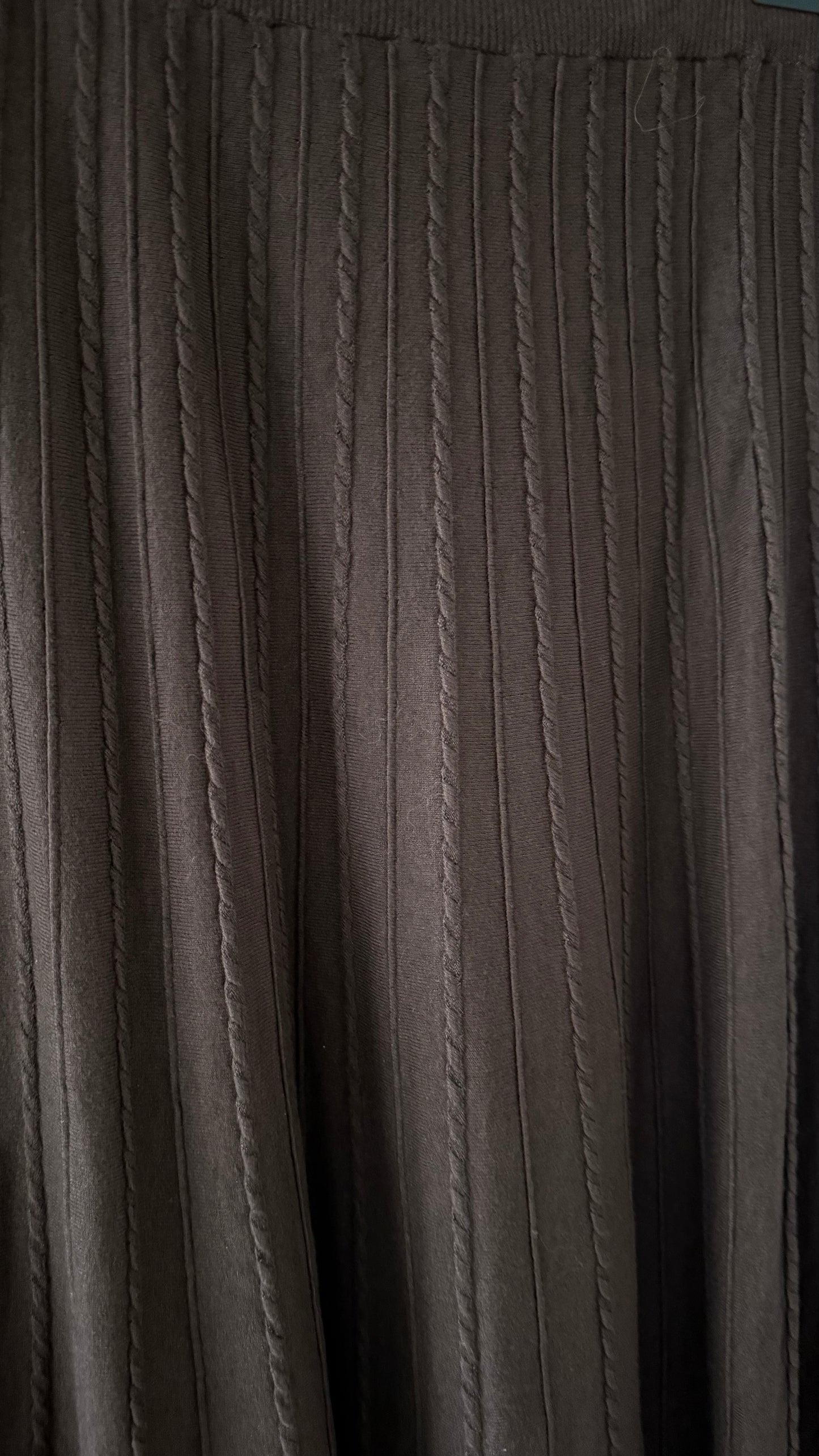 Cable Knit Elastic Waist Skirt