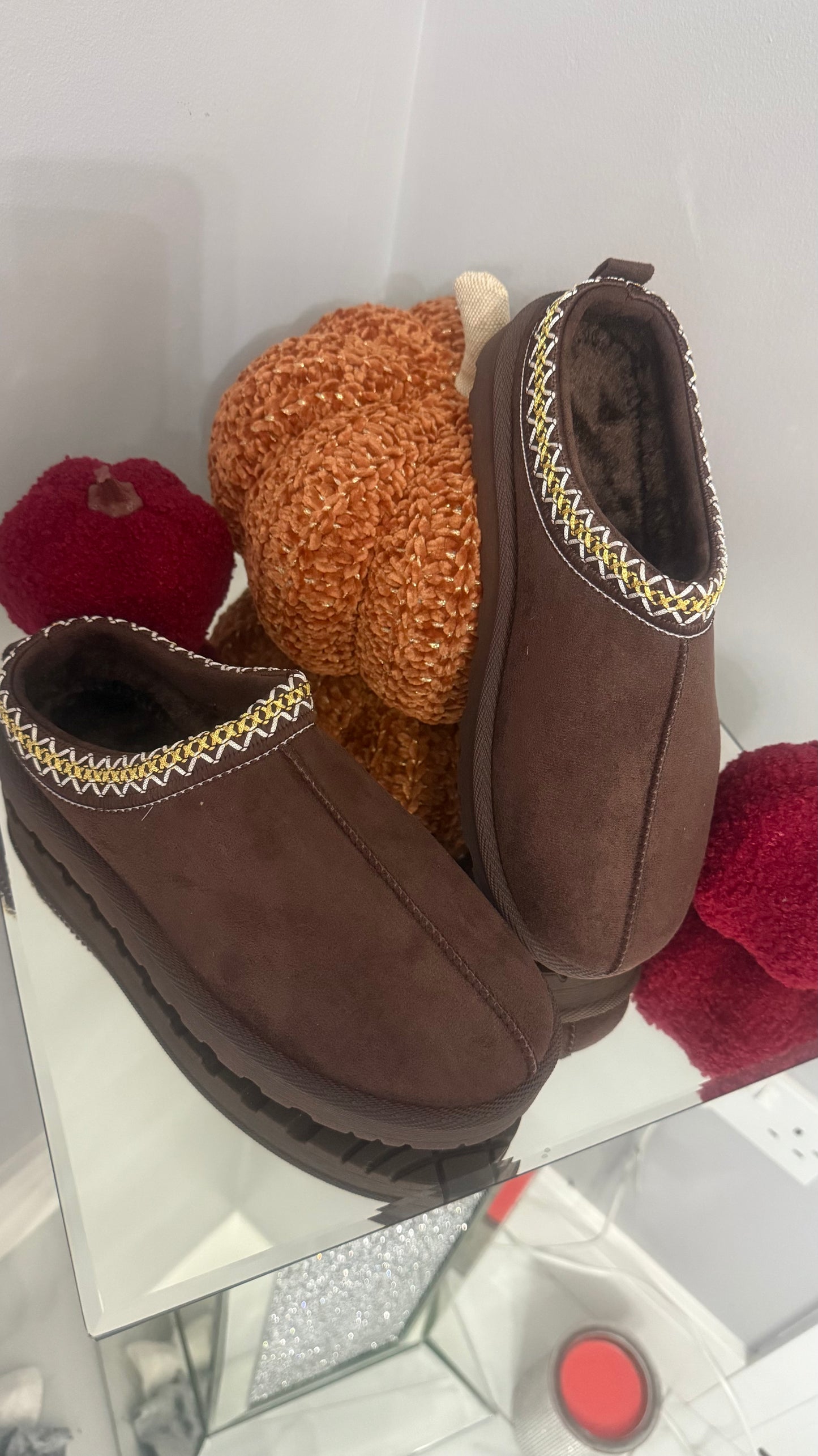 Mule slippers