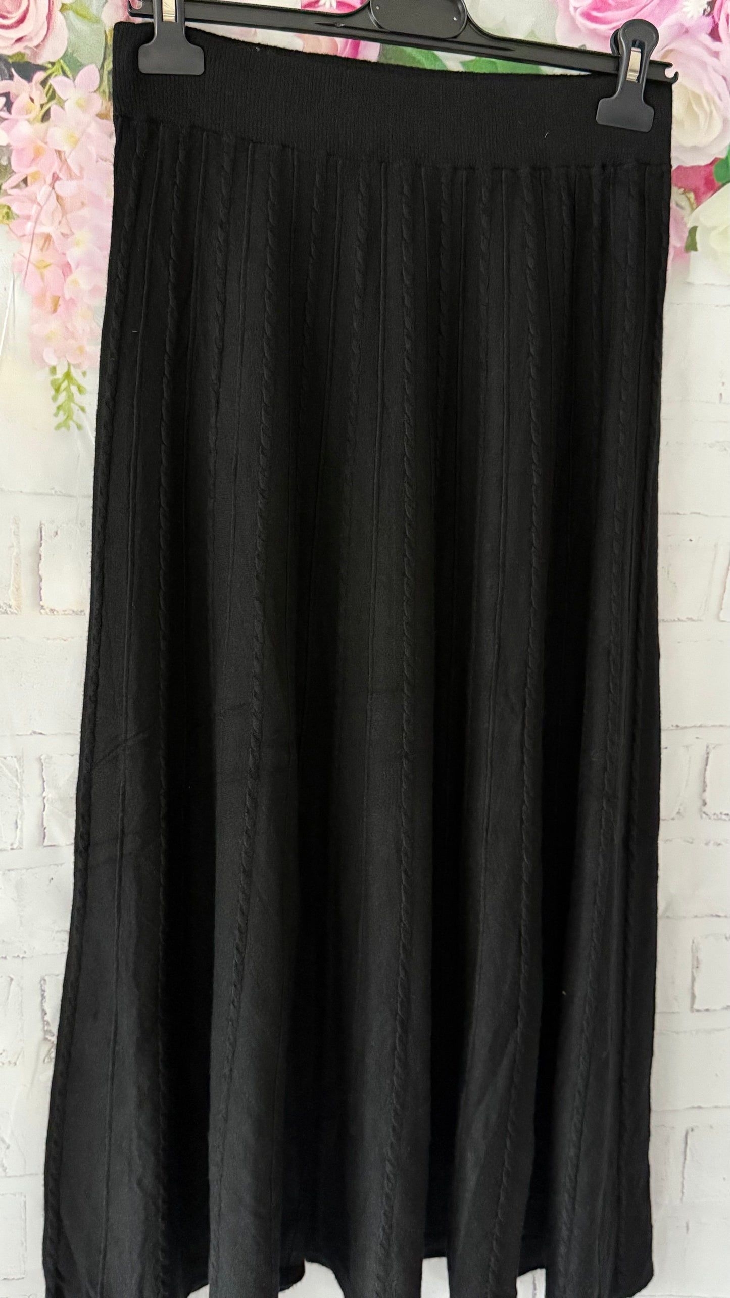 Cable Knit Elastic Waist Skirt