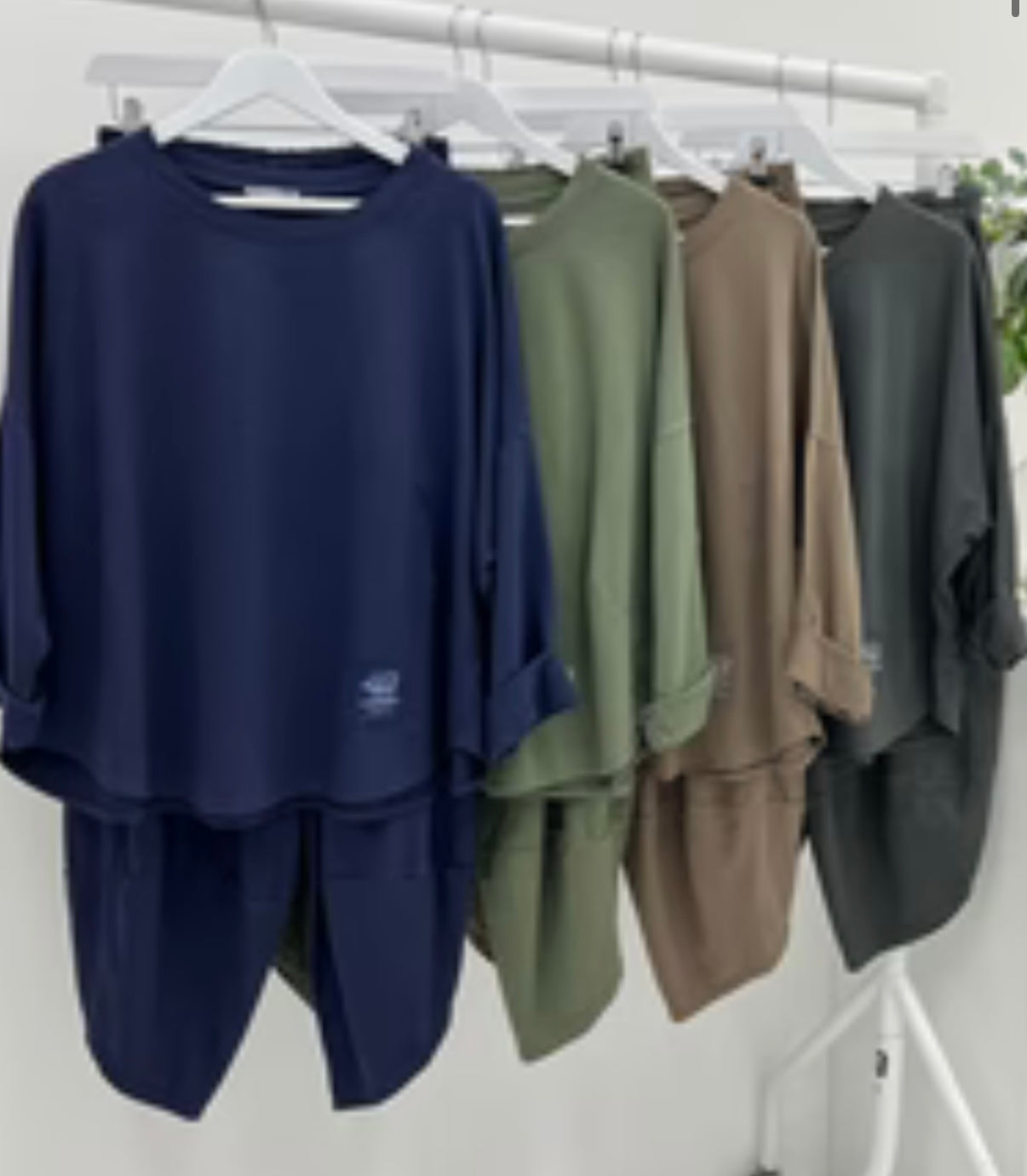 Round Neck Leisure Suit