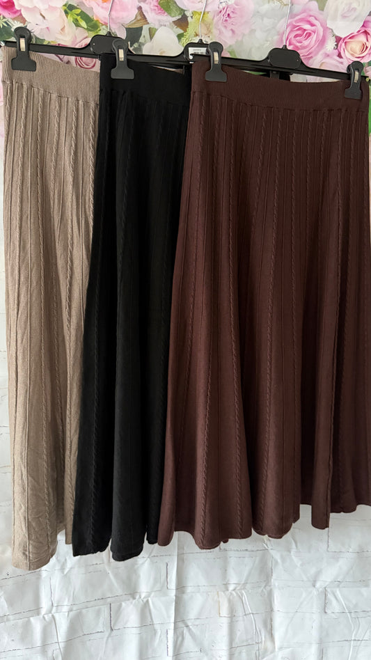 Cable Knit Elastic Waist Skirt